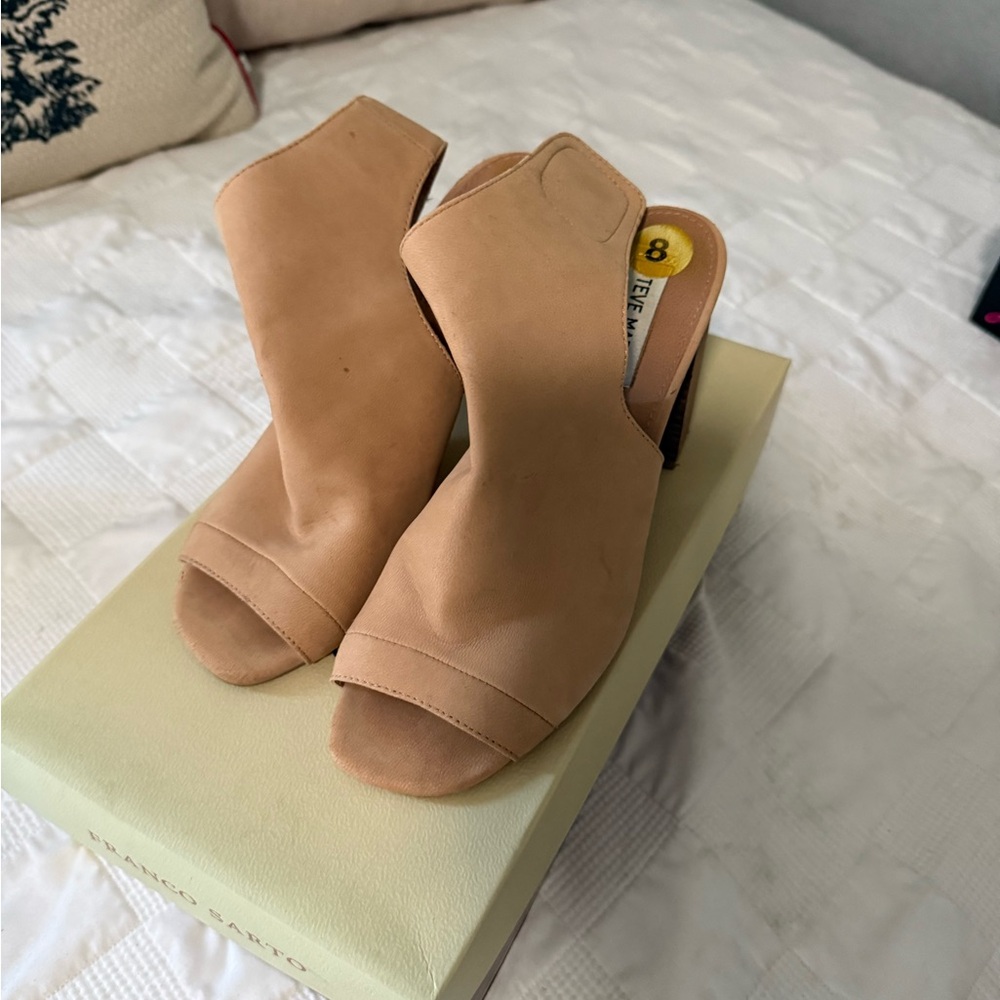 Steve Madden Tan Open-Toe Mules